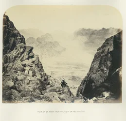 Llanura de Er Rahah desde la grieta en Ras Sufsafeh, 1867